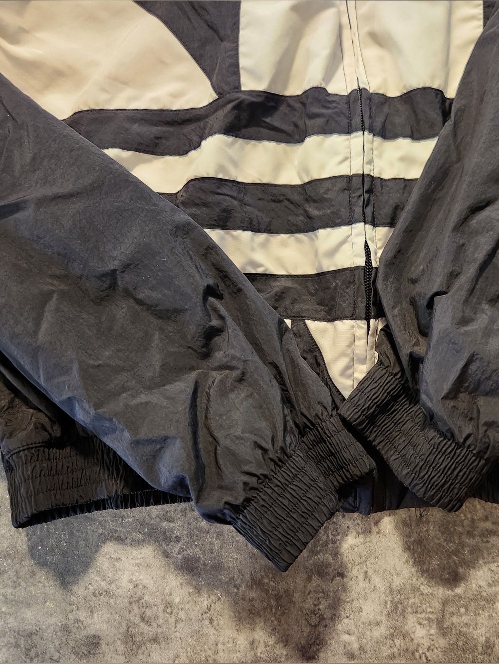 Adidas windbreaker - Picture 2 of 5